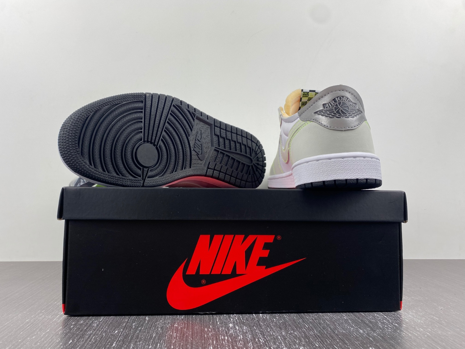 jordan 1 retro low white ghost green black dm7837-103