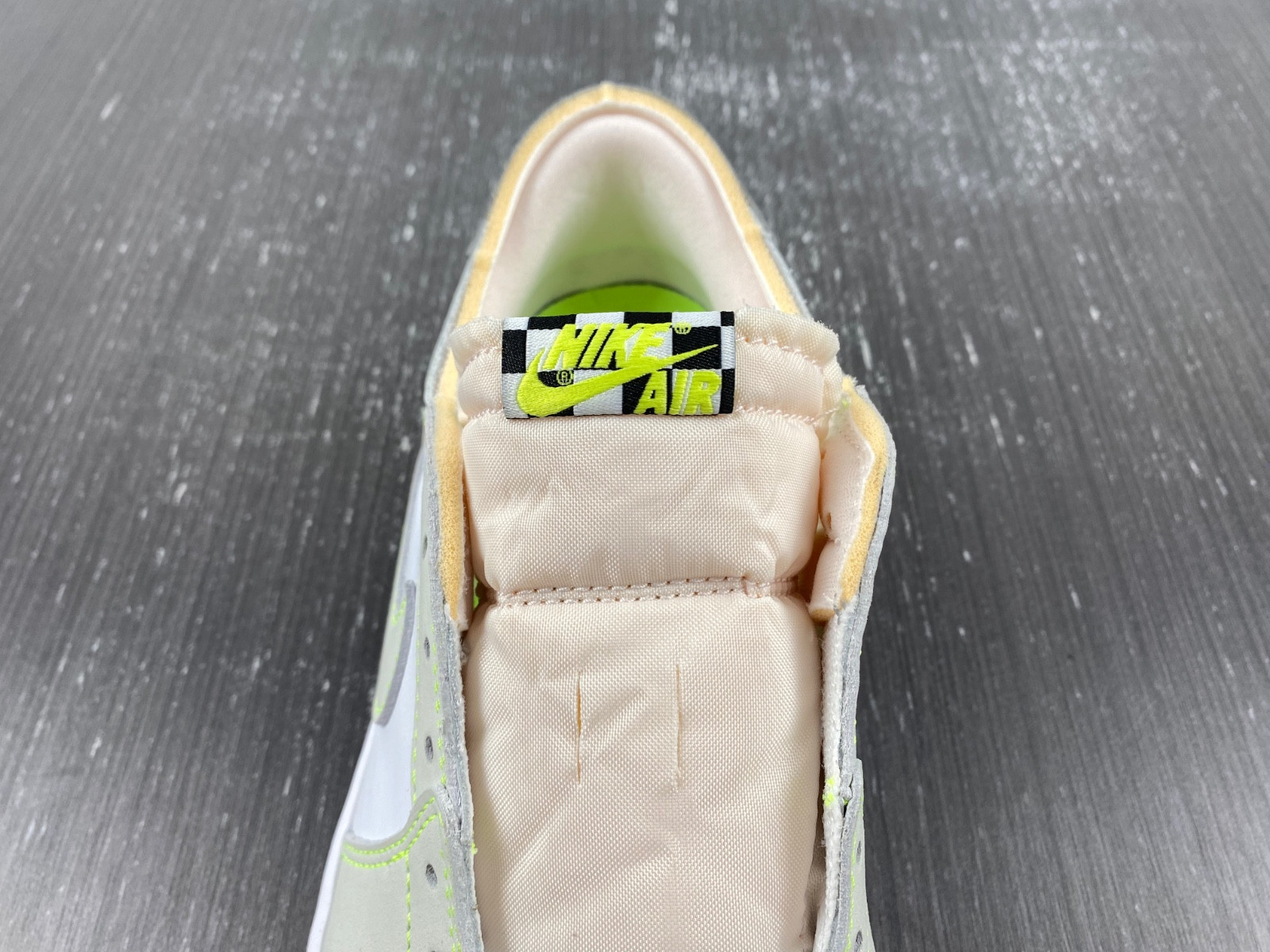 jordan 1 retro low white ghost green black dm7837-103