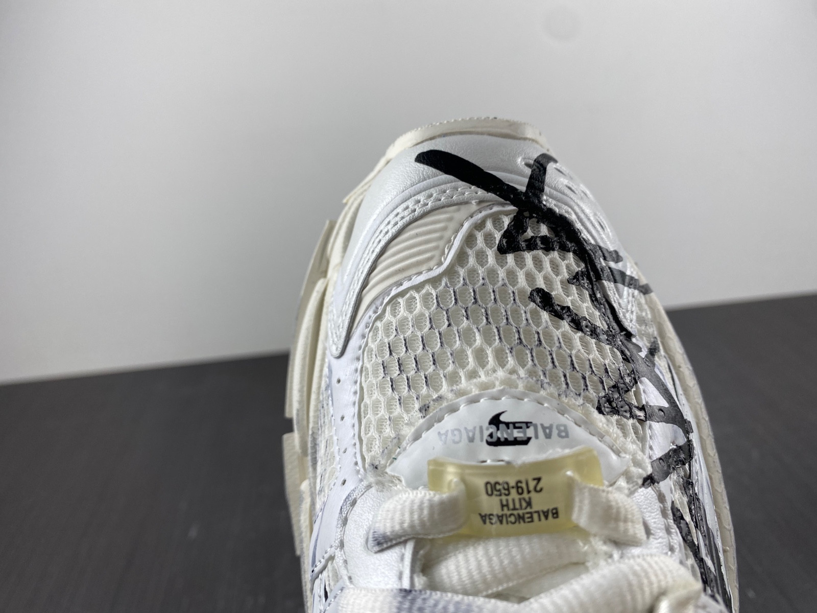 Ba*len*cia*ga runner sneaker
