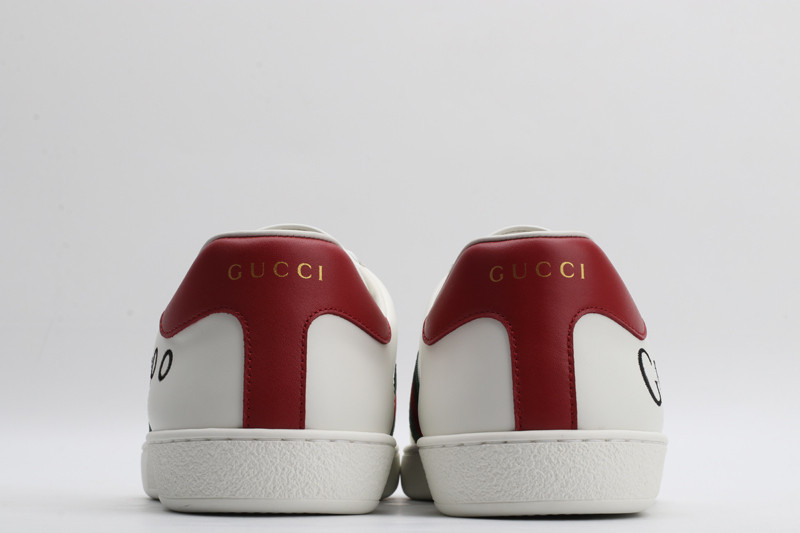 G*u*i sneaker