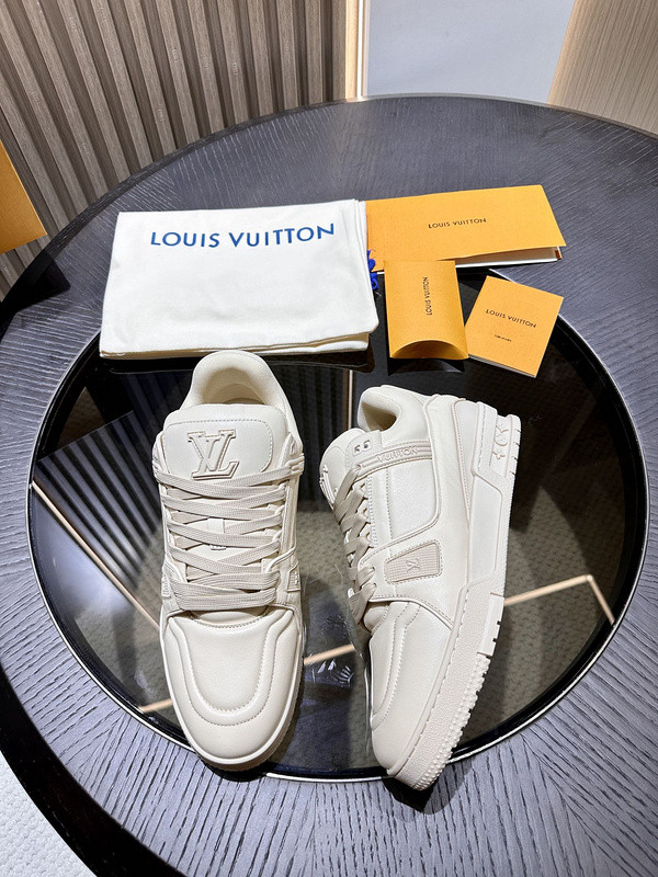 lwe sneaker