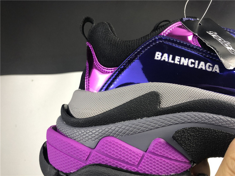 Ba*len*cia*ga triple s