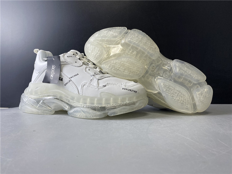 Ba*len*cia*ga triple s