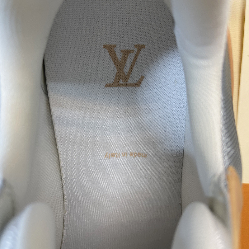 lwe sneaker