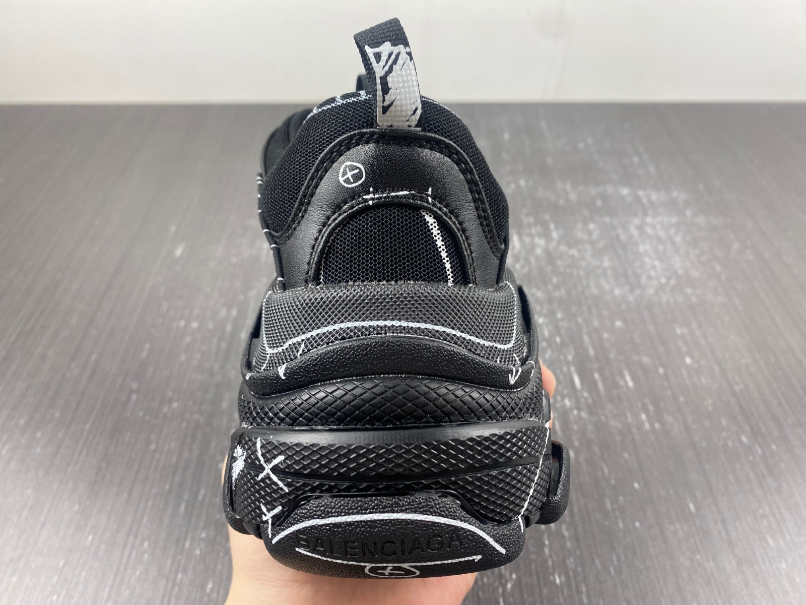 Ba*len*cia*ga triple s sketch black